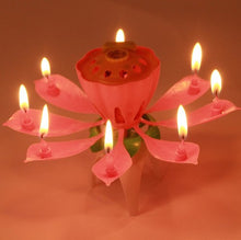 Load image into Gallery viewer, Beautiful Blossom Lotus Flower Design Candle